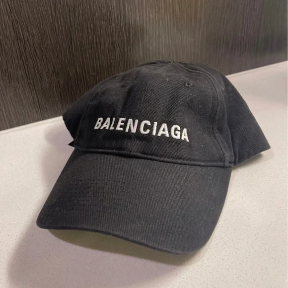 Balenciaga | Accessories | Balenciaga Black Hat For Women  display picture 3
